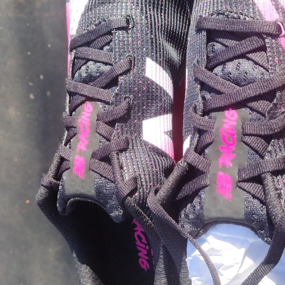 New Balance Women's Racing Spikeless Running Shoes - Picture 5 of 6